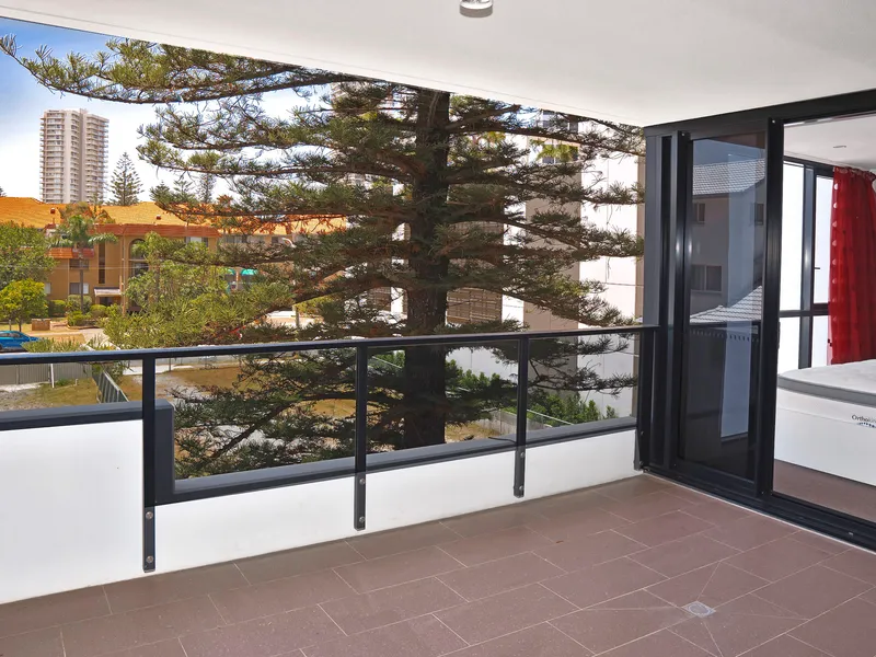 Beachside Apartment Perfect Investment in Broadbeach