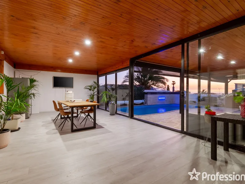 Upgrade your Lifestyle at this coastal location!