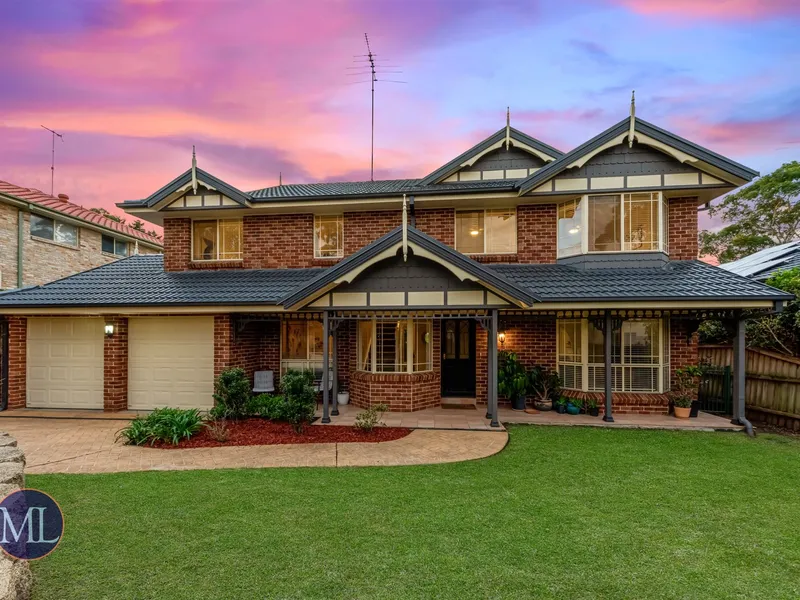 A Spacious Six-Bedroom Home In A Pristine Family Setting – CTHS Zoned – Walk To Oakhill Drive PS and Oakhill College