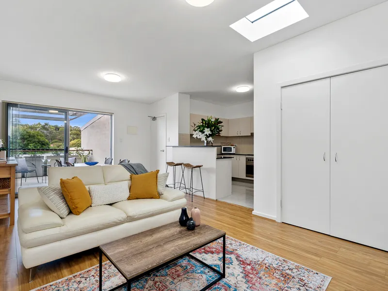 Peace, privacy and space in a central village location