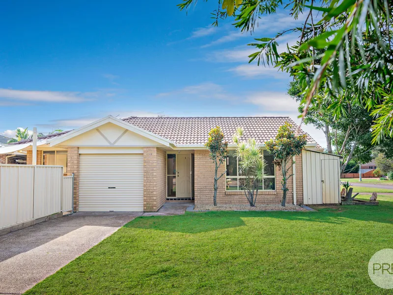 Low Maintenance Single Level Living In a Quiet Location!