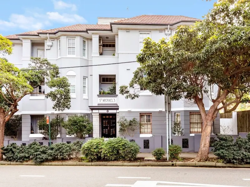 Spacious Freshly Painted One Bedroom Apartment Beaming With Natural Light!