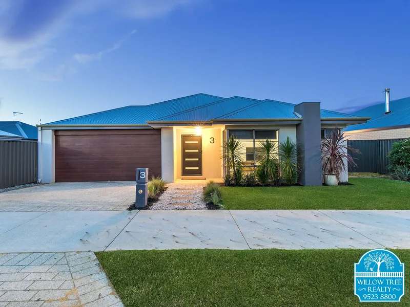 CELEBRATE IN STYLE WITH THIS MODERN HOME!