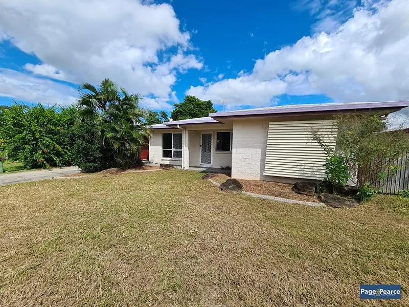 FAMILY HOME WITH LARGE BACK PATIO