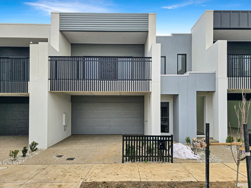 Brand New Town House!