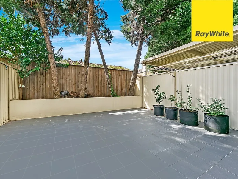 SPACIOUS TRI-LEVEL FULL BRICK TERRACE HOME