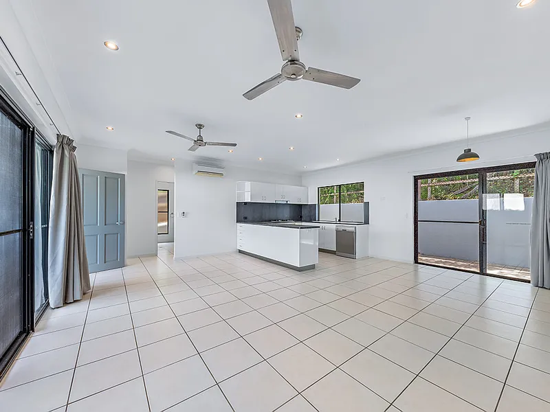 Freshly painted, vacant and ready to go! 