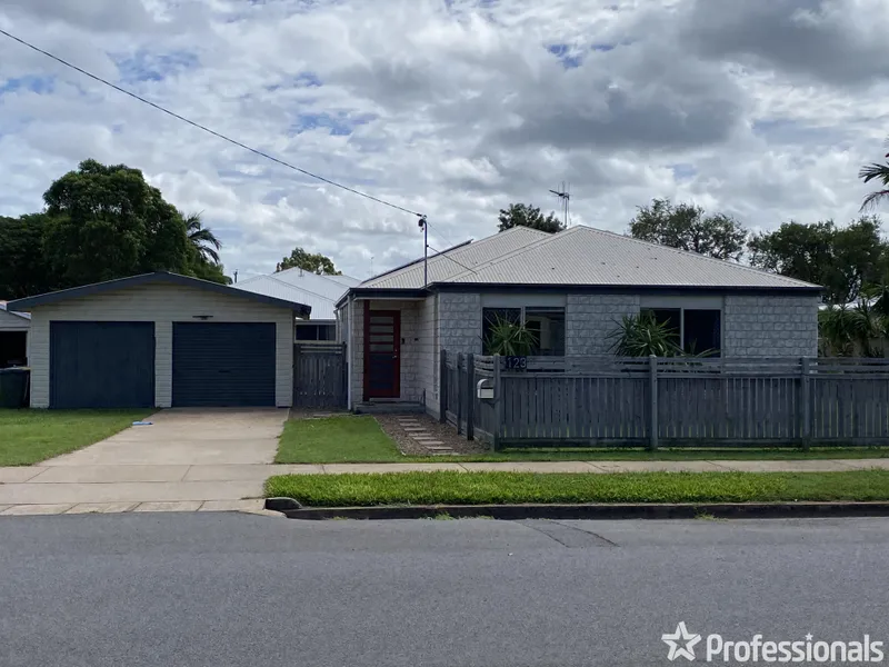Modern Three Bedroom Lowset Home