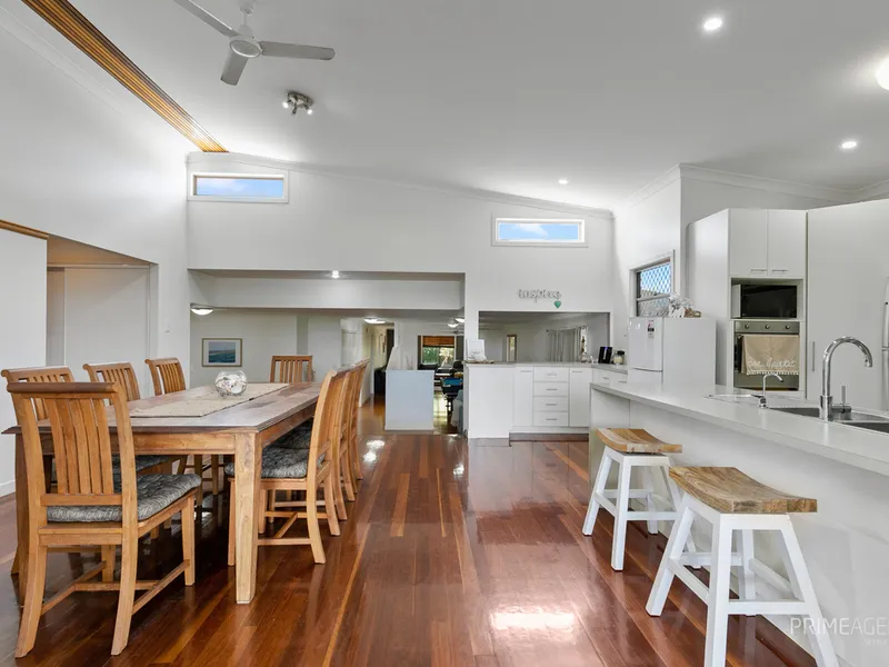 Spacious Family home on 1224m2.