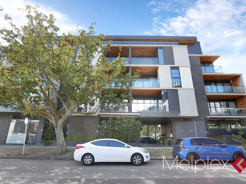 Boutique Oasis in the Heart of Prestige