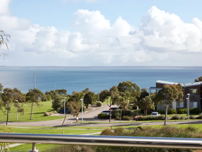 Brilliant Views, Luxury Apartment