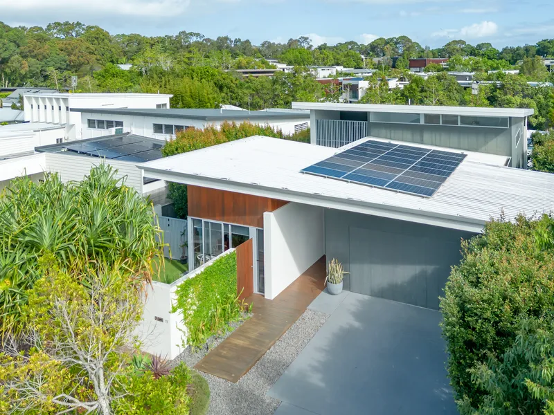 Stunning Designer Home, Dream Coastal Lifestyle