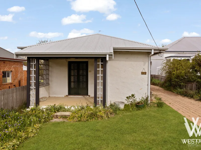 Located just a stone's throw from the Bathurst CBD
