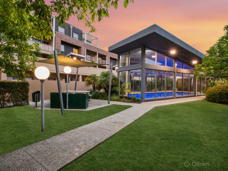 Cosmopolitan lifestyle living 