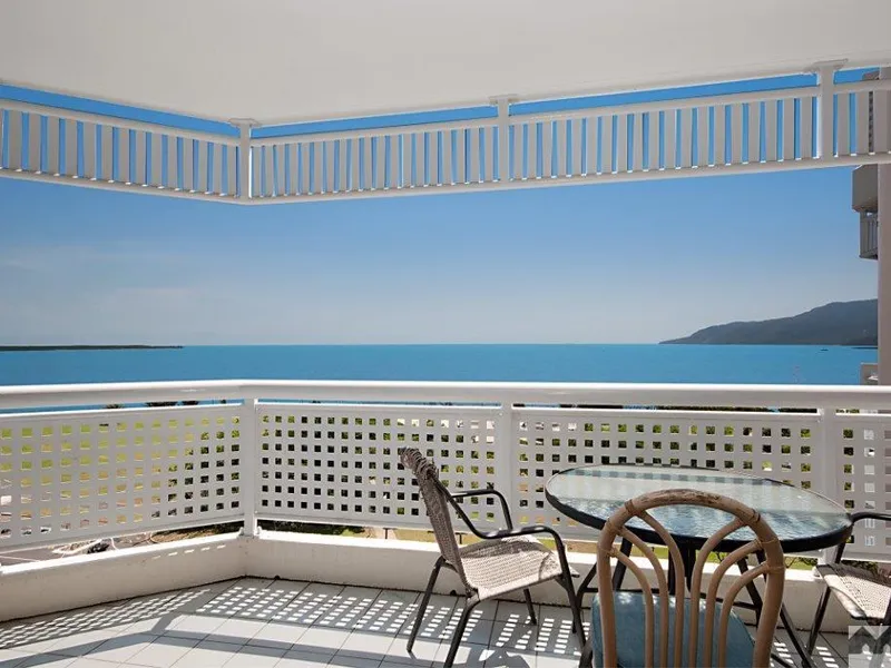 INVESTMENT OR LIFESTYLE OPPORTUNITY WITH STUNNING VIEWS