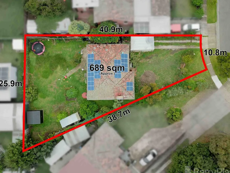 Position and Potential on 689m2 (approx)!