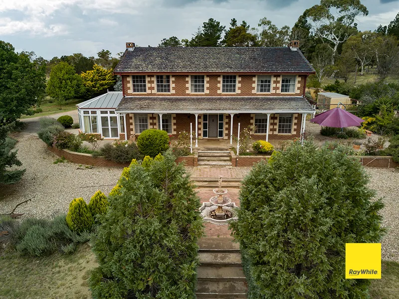 ‘Castanian’ – An Estate of Grand Proportions, with 2 houses on 27 acres