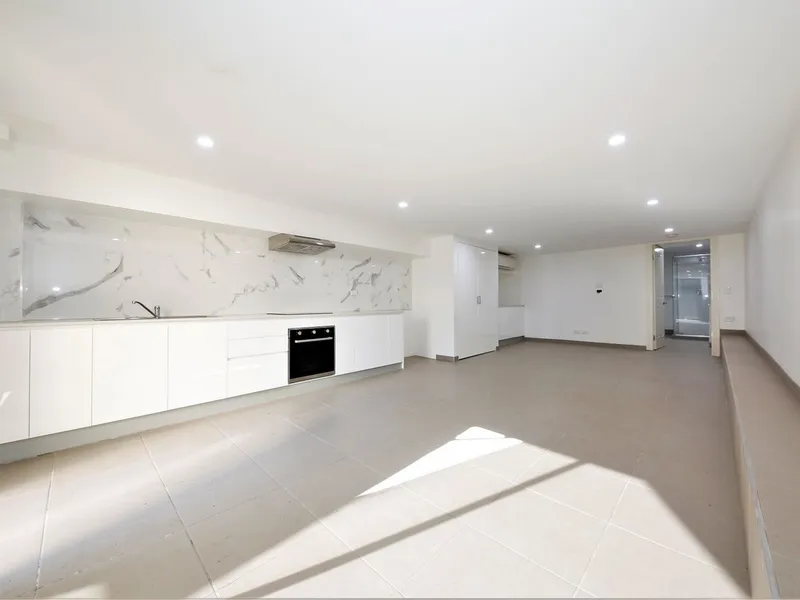 Modern Unit on Ground Floor