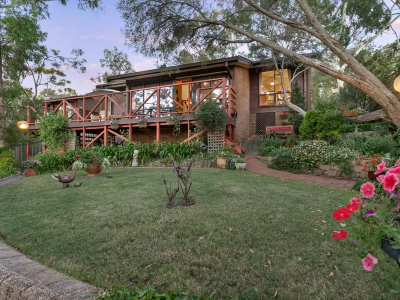 Serene and private living with a lush leafy outlook!