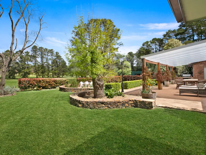 Quality and Style Adjoining Bowral Golf Course