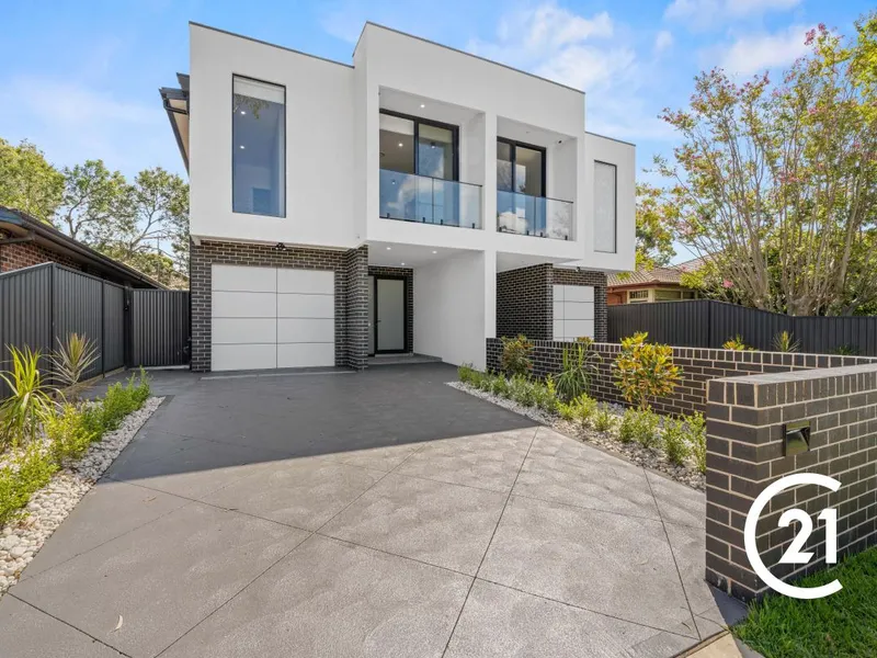 Brand New 5 Bedroom Grand Residence