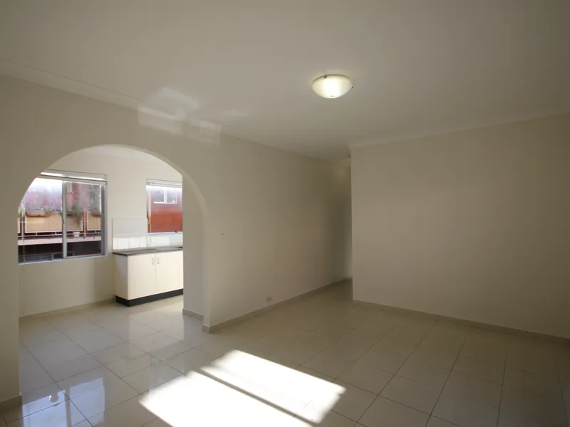 TWO BEDROOM UNIT IN A QUIET STREET!