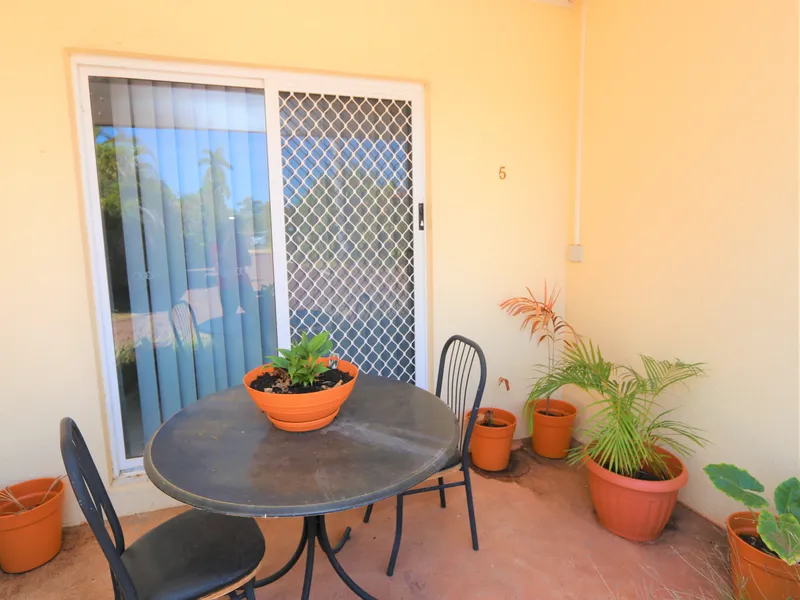 ** REDUCED  ** - 2 Bedroom Unit in Quiet Complex