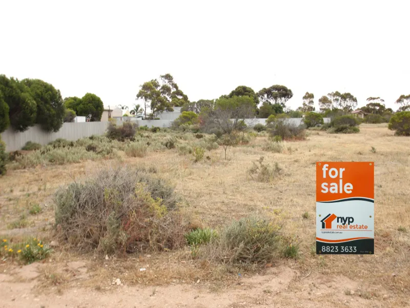 2150m2 Flat Allotment