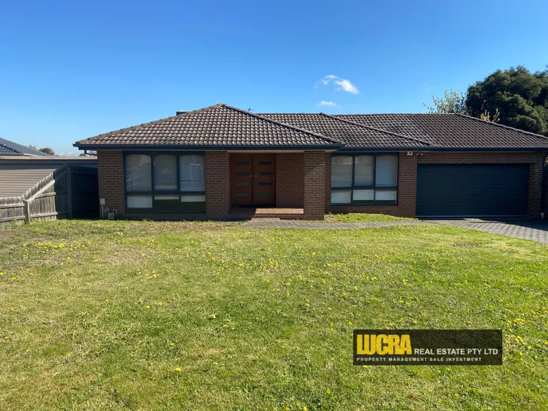 ** Large family home in Fantastic Location**