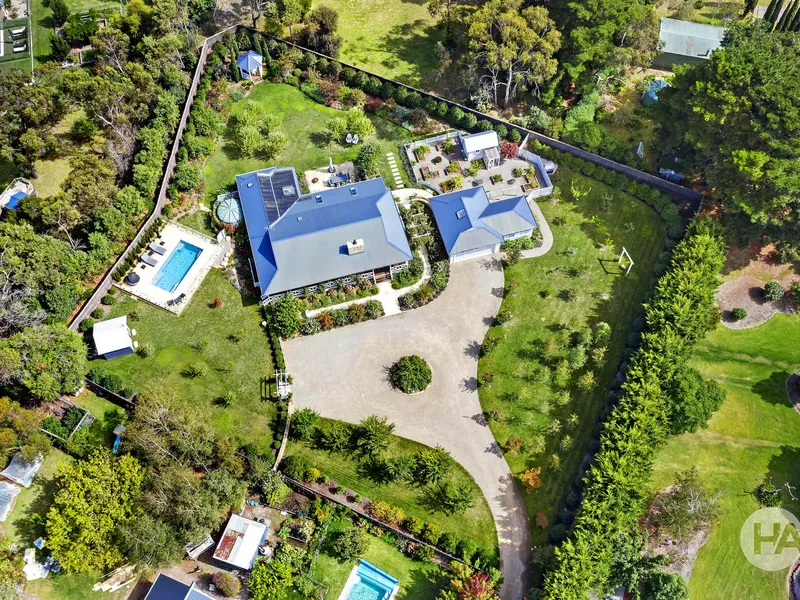 Modern Country Style Meets The Coast