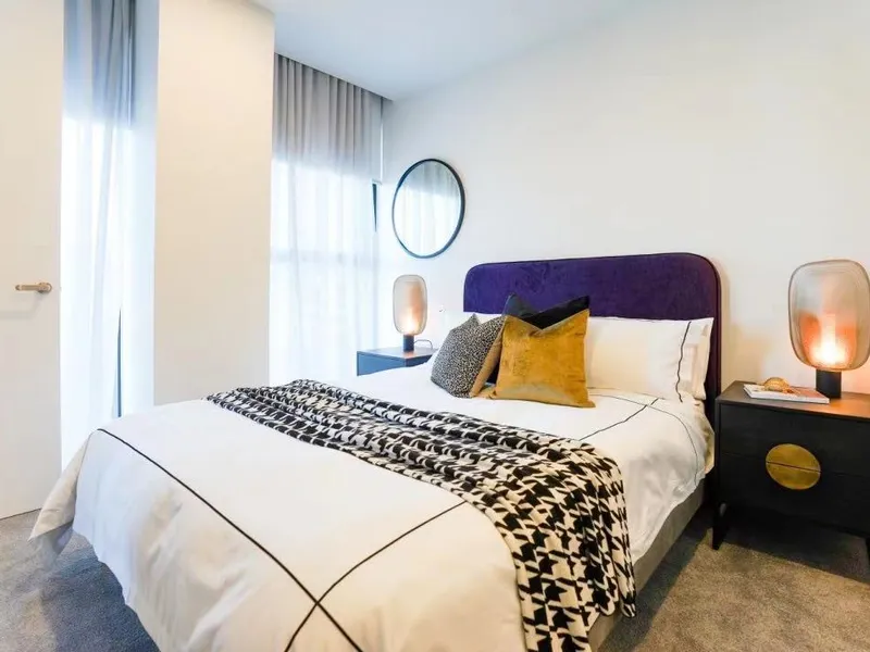 Prospect On Clark - The Exclusive Rooftop Garden & Green Apartment 