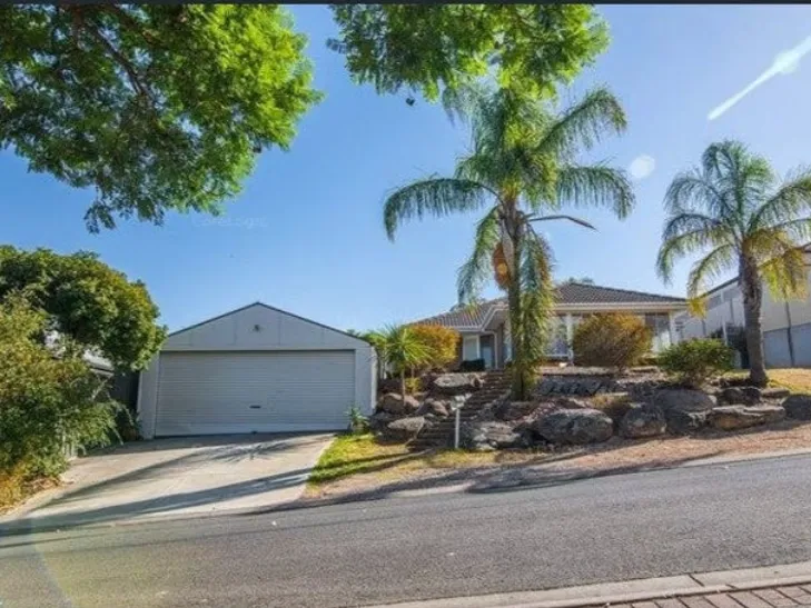 AD Real estate are pleased to present to you this 4 bedroom home! We invite you to come and inspect this modern family home.