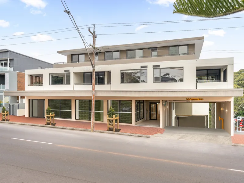 Modern Spacious and Brand New