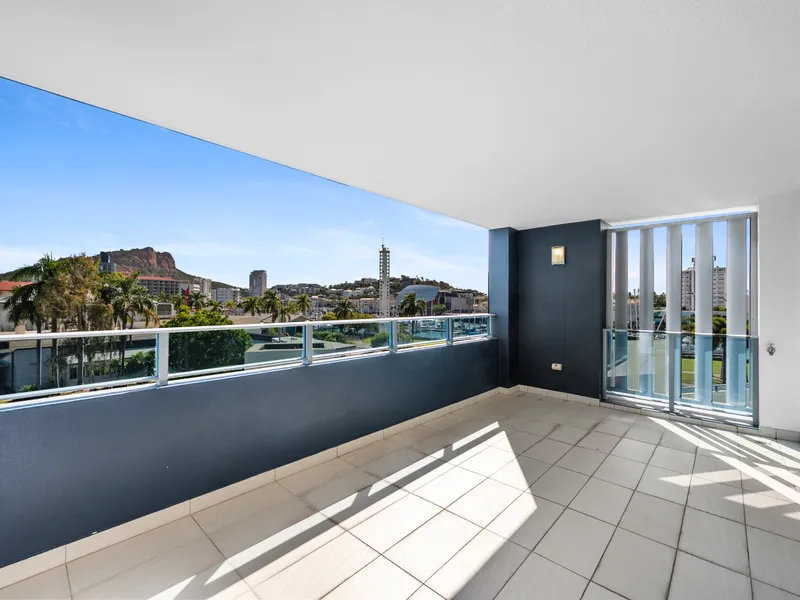 Luxurious 3-Bedroom Waterfront Apartment with Breathtaking Views