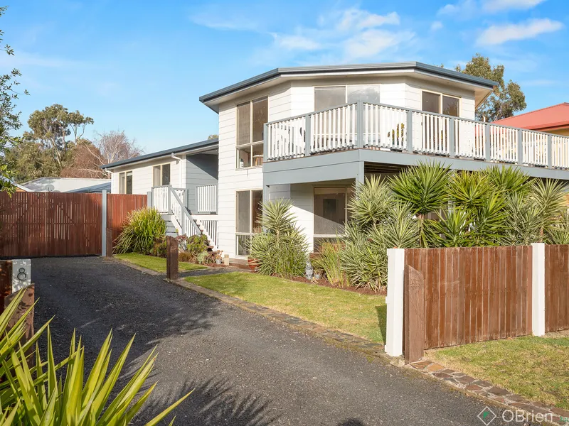 Spotless Split-level Sanctuary