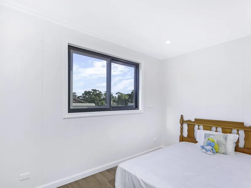 Almost Brand New 5-Bedroom, 4-Bathroom House in a great location at Gymea for Sale