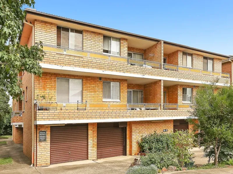 Newly renovated apartment with a convenient location