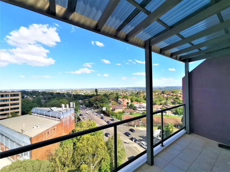 RENOVATED AND SPACIOUS TWO BEDROOM APARTMENT