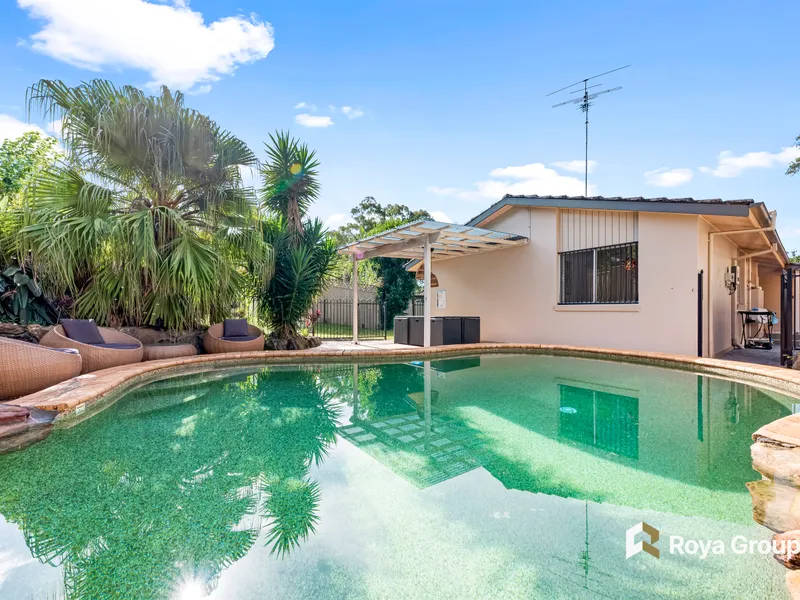 Low maintenance single storey in the heart of Castle Hill
