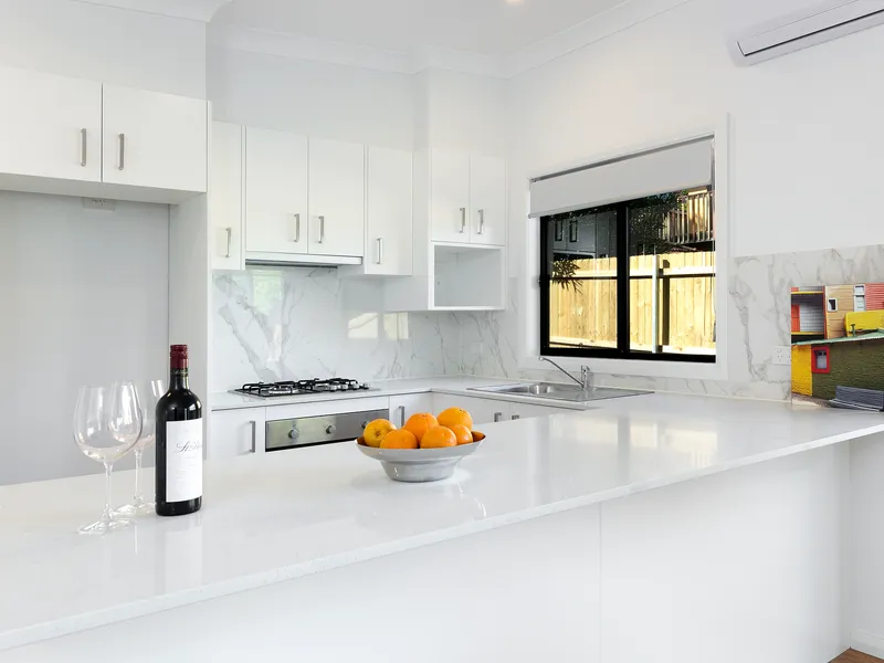 NEAR NEW GRANNY FLAT - SEPARATE DWELLING - 6 MONTH LEASE