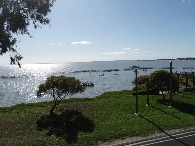 Lakeside Location - Investment Now / Move in when you are ready.