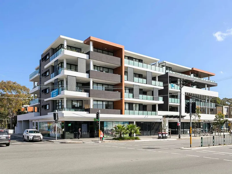 NEW LUXURY 100M2 SEMI STYLE HUGE APARTMEMT - SUIT HOME OFFICE