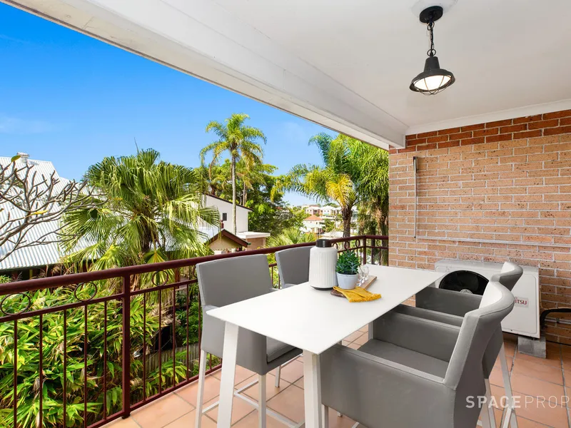 Boutique Apartment, Lifestyle Living!