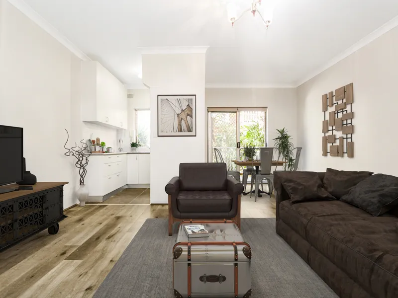 Fully renovated 2 bedroom unit in the heart of Rockdale