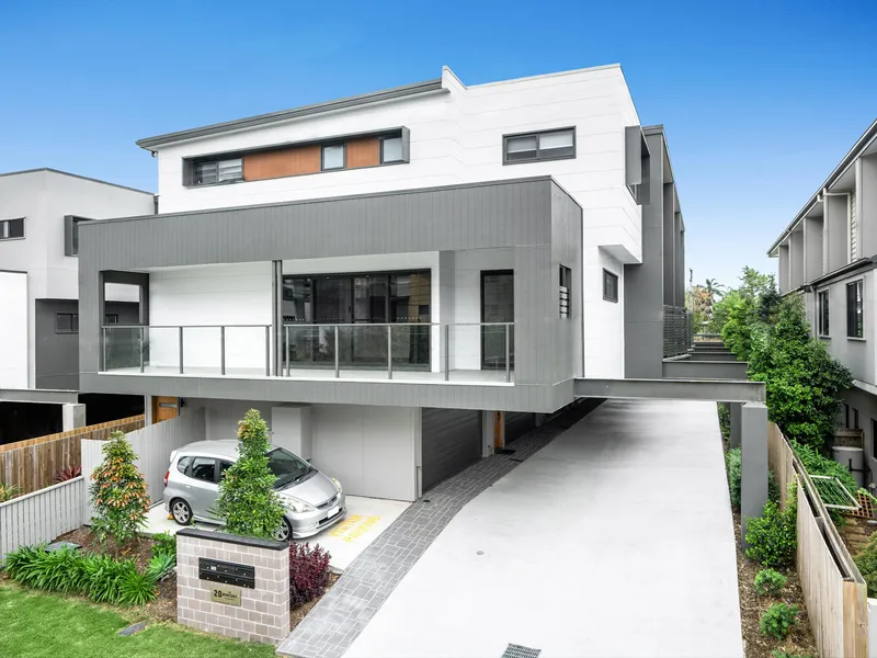 The Perfect In-between