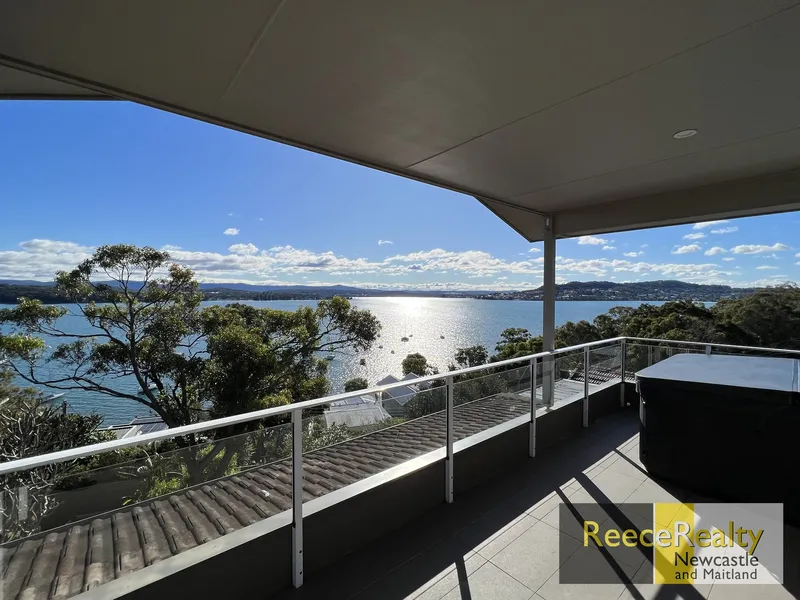 5-Bedroom House with Breathtaking Views!