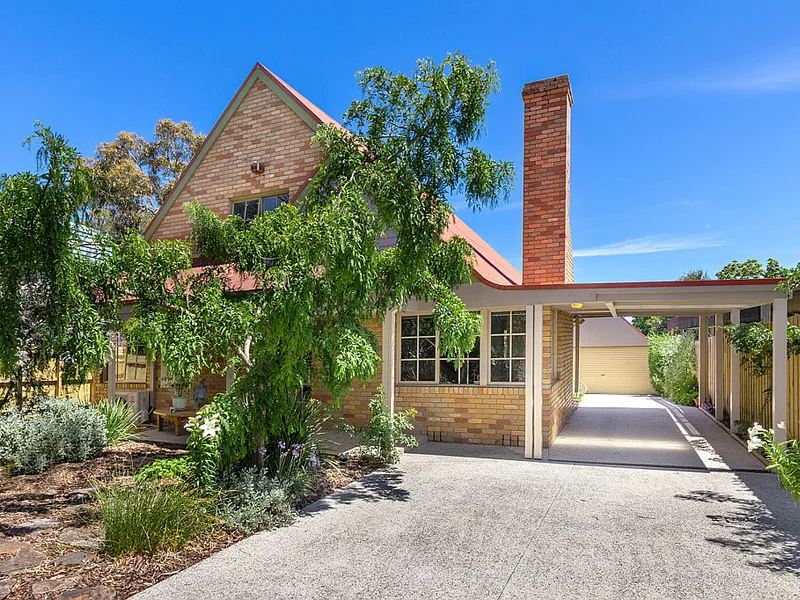 Coastal Cottage By The Sea