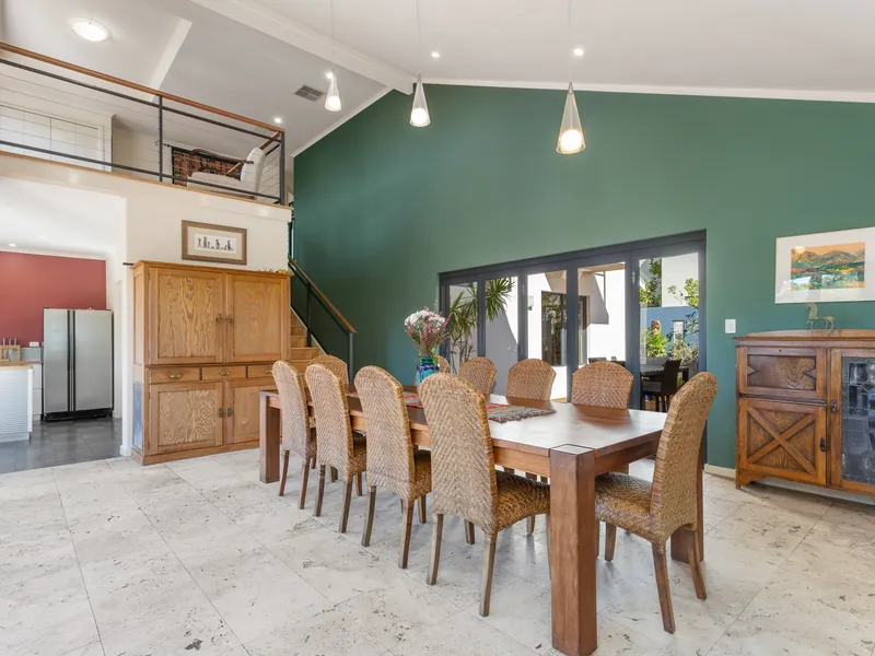 STUNNING ON STANLEY-LOCATION, LOCATION!!