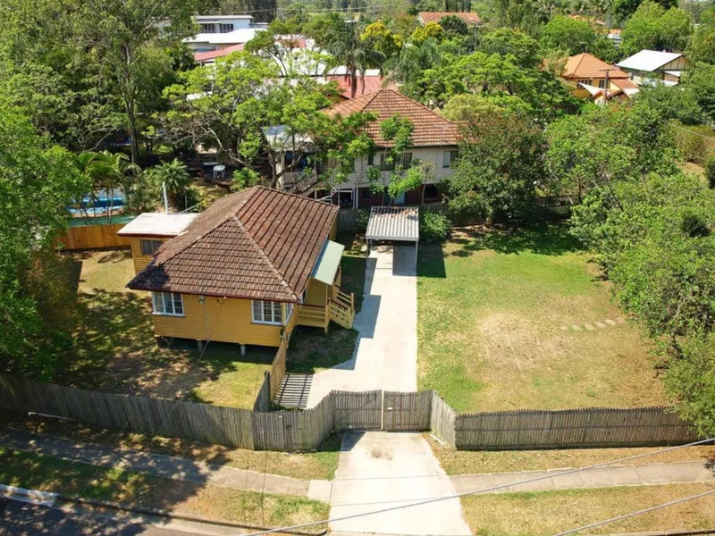 LAND OPPORTUNITY TENNYSON ON 706M2