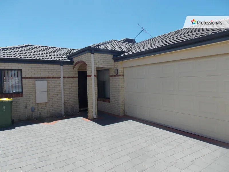 $135pw FURNISHED Including Utilities and Internet - Close to Curtin Uni - Ideal for student - ONE ROOM LEFT